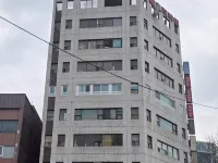 Four Gates Hostel Hotels near Jongno-3ga Station