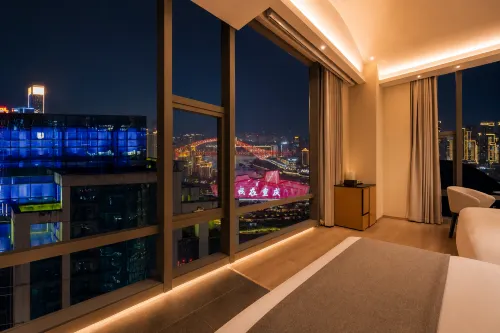 Haoting High-Rise River View Hotel (Jiefangbei Hongyadong Branch)