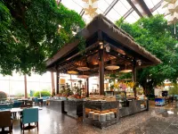 InterContinental Hotels HEILONG LAKE by IHG - parking