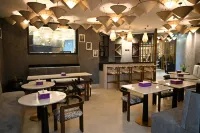 Savoy Grande Hotel, Bahrain - breakfast
