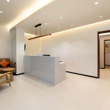 Qian Shan Ju Hotel (Sayram Lake Tourist Center Store)