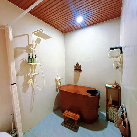Yunduo Gacha · Gentle Wellness Care Mongolian-Style Herbal Bath Themed Homestay