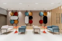 Home Inn (Shanghai Bailian Youyi City Shopping Center Metro Station Wujiaochang Branch) - per famiglie
