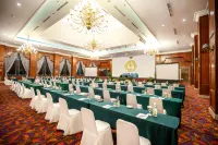 Gran Senyiur Hotel - parking