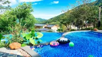 Hezhou Bamboo Hidden Hot Spring Resort - 水遊び場