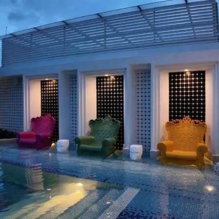 Stallionz Premium Suites
