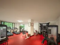 سيزي هانجتشو باي هوتل - نادي رياضي