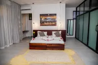 Shose Chalets, Farmhouse & Campsite - Горячие источники