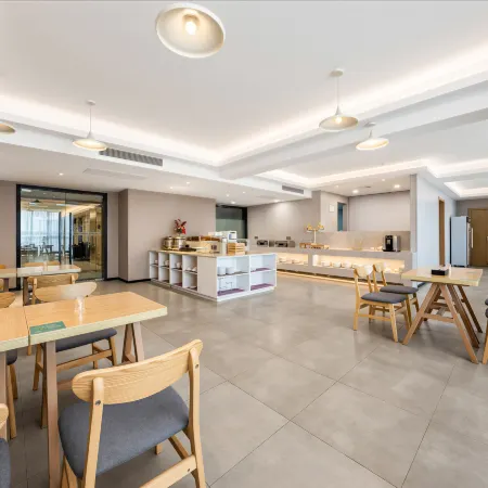 Lavande Hotels (Haining Leather City Yintai)