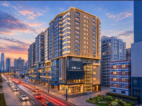 Kaluo Color·City Comfort Hotel (Shenzhen Dongmen Pedestrian Street Shaibu Subway Station)