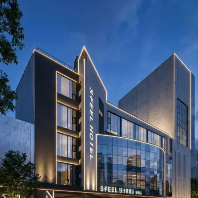 SFEEL Designer Flagship Store (Kunming Tongde Plaza, Chuanjin Road Metro Station Branch) Hotels near Panlong District