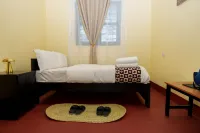 Elikai Hostels - 호스텔