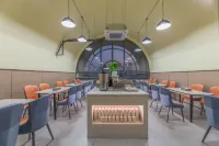 Jinzhou Hotel (Shaoxing Keyan Scenic Area Textile Chengbei Market Branch)