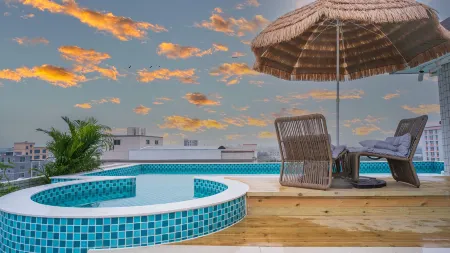 Hetianxixi Hot Spring Hotel Отели рядом с достопримечательностью «Shantou Dongshan Lake»