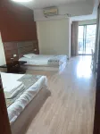 Tang Qianmingyue Homestay (Tang Qianmingyue Resort) Hotels near Qianjiangyue Leisure Farm