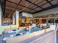 Vouk Hotel and Suites Hoteles cerca de Playa Geger
