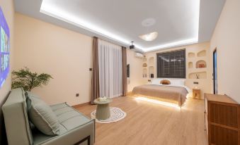 Salut Café Homestay