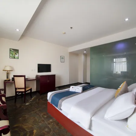 Yu'an Hotel (Lu'an Guangcai Great Market Railway Station)