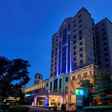 Holiday Inn Express & Suites SINGAPORE NOVENA by IHG Отели рядом с достопримечательностью «Резервуарный парк МакРитчи»