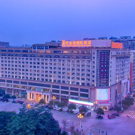 Vienna International Hotel (Luzhai County Government Administrative Plaza Branch)