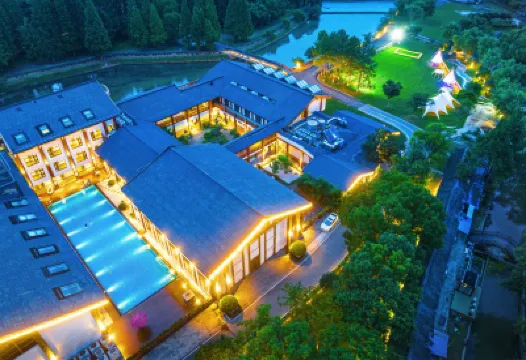 Nanshan Bamboo Seagull Nanshan Hot Spring Resort Hotels near Nan Mountain Drifting