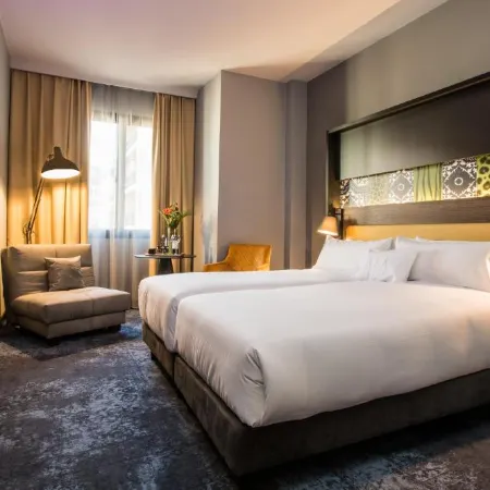 NYX Hotel Madrid by Leonardo Hotels Отели рядом с достопримечательностью «Небоскреб банка Бильбао»