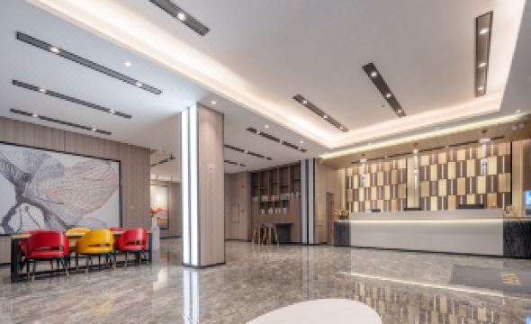 Gluck Hotel (Guangzhou North Station Huadu Square)