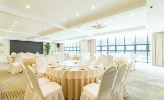 Chongqing Prince Hotel (Dadukou Wanda Plaza)