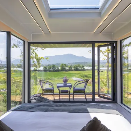 Floral Hotel · Accompany the summer Hotel