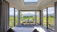 Floral Hotel · Accompany the summer Hotel - piscina