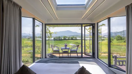 Floral Hotel · Accompany the summer Hotel