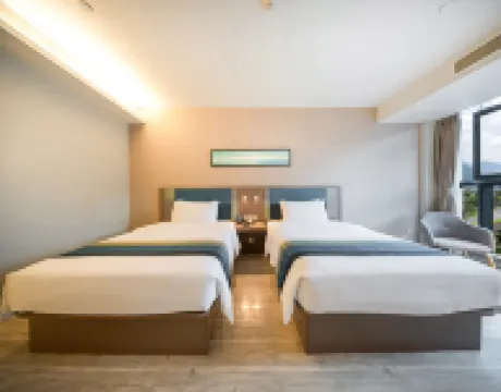 Homeinn Selected Hotel (Ya'an High-speed Railway Station)