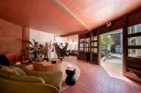 Baiyue Xiang: Private Onsen & Vintage Villa (South Gate, Lijiang)