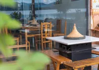 Lugu Lake Yuliuxi Waterfront Lake View Inn - Wi-Fi