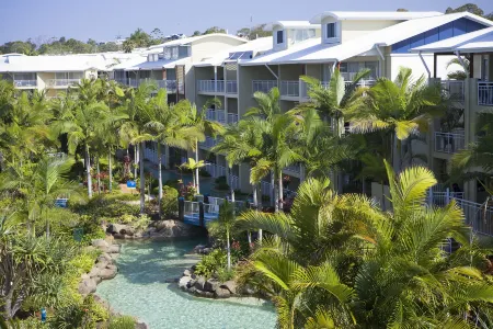 BreakFree Alexandra Beach Отели рядом с достопримечательностью «Мулулаба Бич»