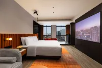 Lemon Hotel