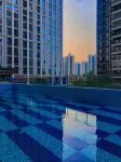 โฮมเทล โพลต์ตัน (สถานีรถไฟ เม่าหมิง) - สระว่ายน้ำบนดาดฟ้า