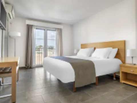 Le Club Mougins Hotels in Mougins