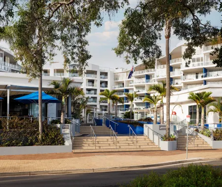 Oaks Hervey Bay Resort and Spa Отели в г. Херви-Бэй