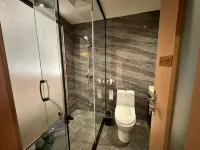 Luzhou Wuduo Lijin Hotel (Luzhou High-Speed Rail Station Southwest Trade City)