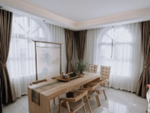 Holiday Inn Rongtian Hotels in Jianping