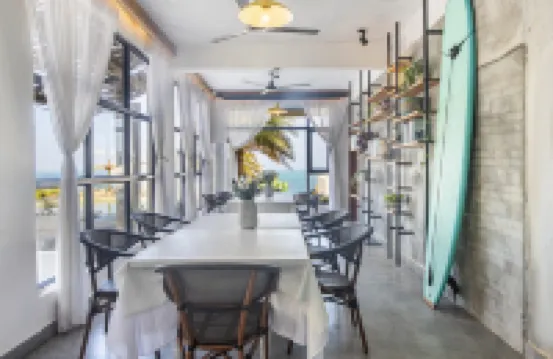 May Coastal Bed and Breakfast in Naozhou, Zhanjiang