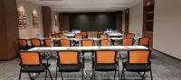 UrCove by Hyatt Tianjin West Railway Station Hotel - Business