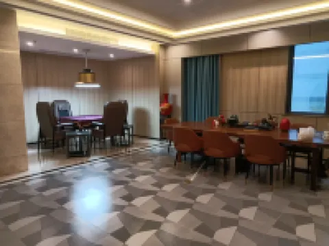 Wyndham La Quinta (Qionghai Yinhai Road) Hotels in Qionghai