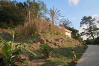 Wanning Liji Qiyungao Camp Homestay