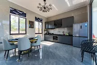 Nanhai Whale Language Homestay (Coral Hall Tourist Area Branch)