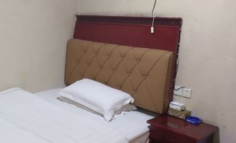 Longchang Hongyun Business Hotel