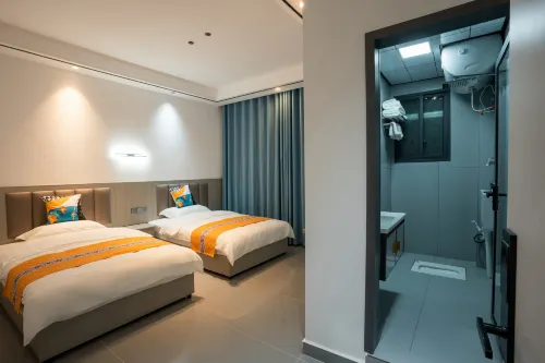 Zhenyuan Honglong Hotel - Business
