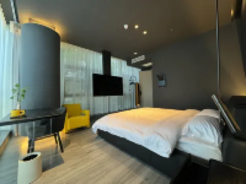 DL Hotel