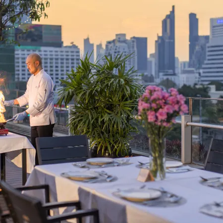 Sathorn Vista, Bangkok - Marriott Executive Apartments Отели рядом с достопримечательностью «Эмпайр Тауэр»